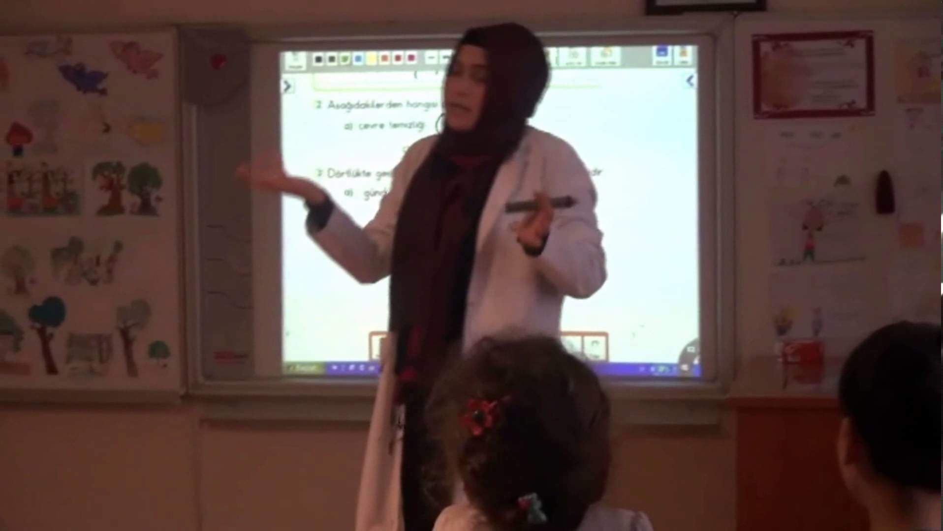 Kolejden İstifa Eden Öğretmenden Şaka Gibi Tazminat İstediler!